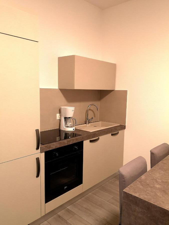Old Town Apartment Pula Luaran gambar